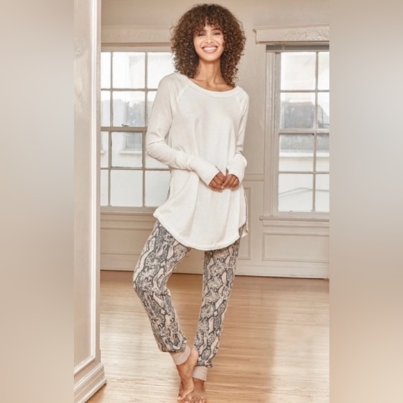 FREE PEOPLE Snowy White Thermal Waffle-knit Oversized Long Sleeve Top - Picture 12 of 12